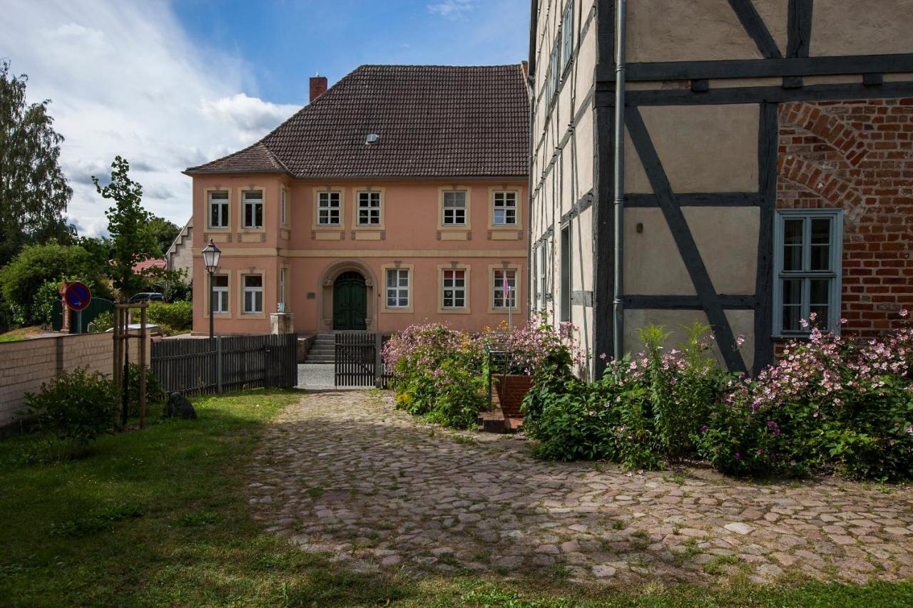 Ringhotel Schloss Tangermuende Tangermünde Exterior foto