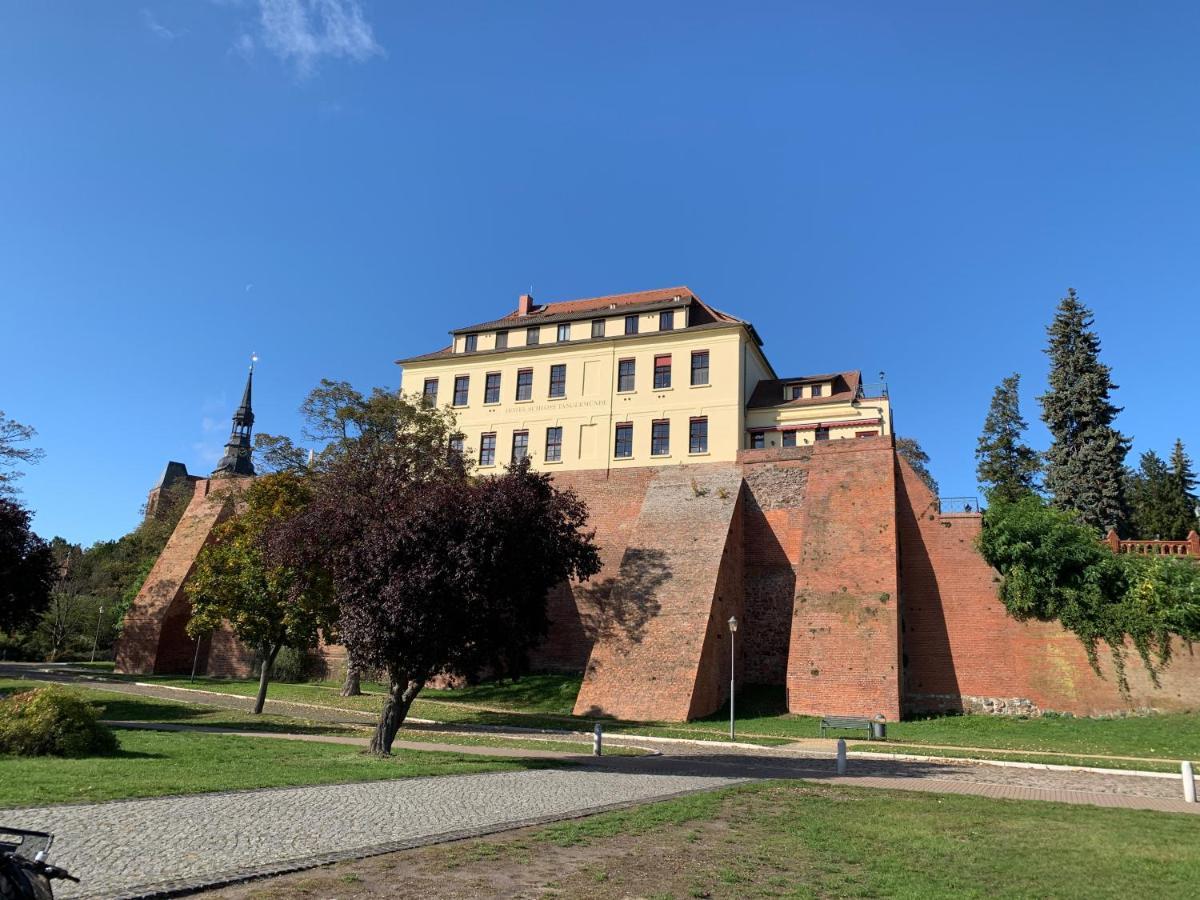 Ringhotel Schloss Tangermuende Tangermünde Exterior foto